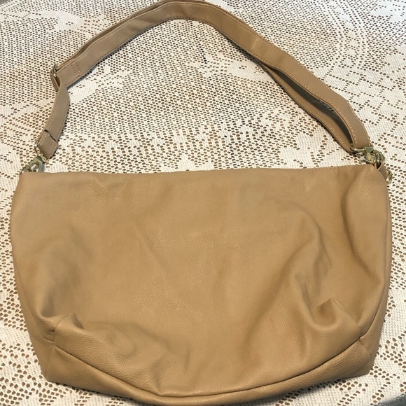 Steve Madden Handbags - Steve Madden | Beige lightweight bag NWOT